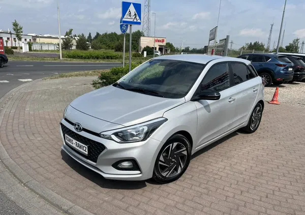 hyundai i20 piotrków trybunalski Hyundai i20 cena 46500 przebieg: 56000, rok produkcji 2019 z Piotrków Trybunalski